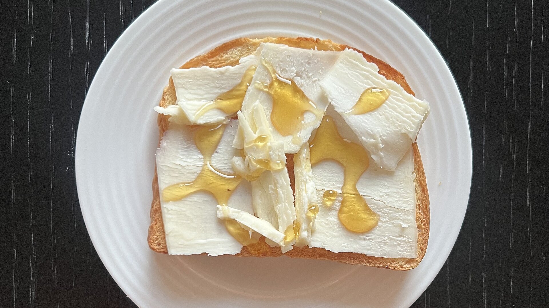 Manuka honey and children: the under-one rule, sensible portions and why sachets work
